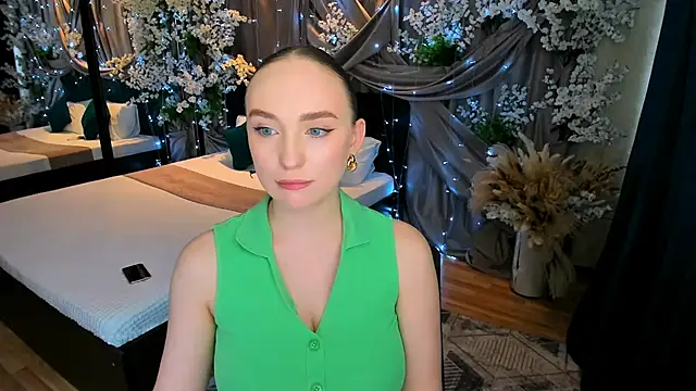Snapshot of TrueReincarnation chatting on March 2025 07:13:02 AM TrueReincarnation online show from March 2025 07:13:02 AM