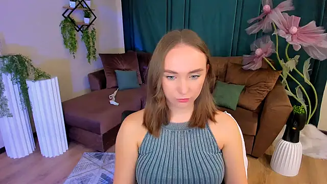 Snapshot of TrueReincarnation chatting on September 2025 04:10:02 PM TrueReincarnation online show from September 2025 04:10:02 PM