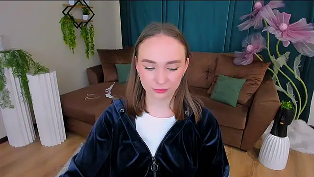 Snapshot of TrueReincarnation chatting on September 2025 06:06:01 AM TrueReincarnation online show from September 2025 06:06:01 AM