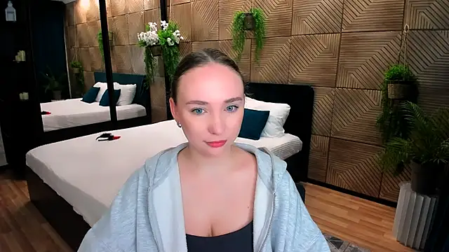 Snapshot of TrueReincarnation chatting on October 2025 10:12:02 AM TrueReincarnation online show from October 2025 10:12:02 AM