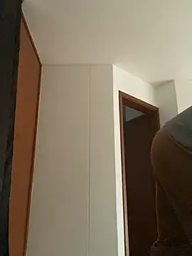 Snapshot of jimmykein_1 chatting on February 2025 02:04:01 PM jimmykein 1 online show from February 2025 02:04:01 PM