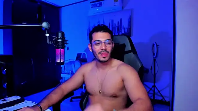 BrunoD31 online show from November 2025 03:16:02 AM