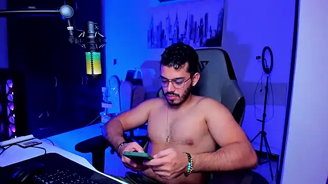 BrunoD31 online show from December 2025 02:29:02 AM