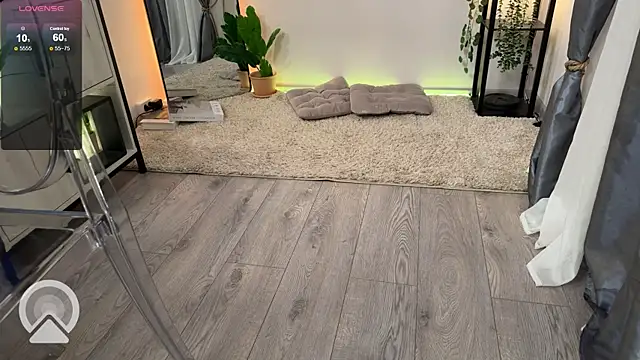 Lella Ryann  online show from February 2025 07:10:01 PM