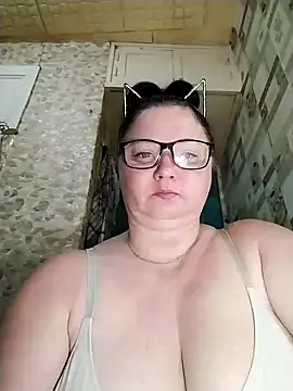 Snapshot of Holly-69 chatting on June 2026 05:10:02 PM Holly-69 online show from June 2026 05:10:02 PM
