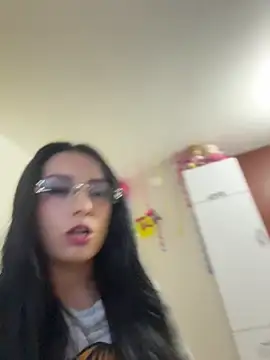 Snapshot of missycanoo chatting on June 2026 12:14:01 AM missycanoo online show from June 2026 12:14:01 AM
