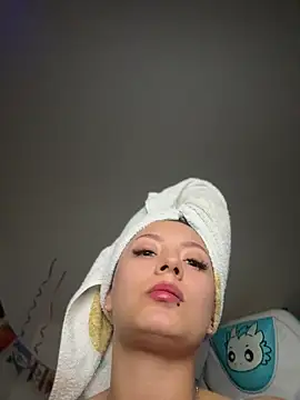 Snapshot of missycanoo chatting on July 2026 01:08:01 AM missycanoo online show from July 2026 01:08:01 AM