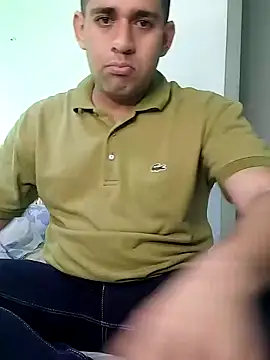 Snapshot of CRISTHIAN_GREY01 chatting on December 2024 03:39:01 AM CRISTHIAN GREY01 online show from December 2024 03:39:01 AM