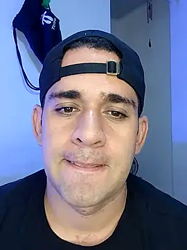 Snapshot of CRISTHIAN_GREY01 chatting on January 2025 06:28:01 PM CRISTHIAN GREY01 online show from January 2025 06:28:01 PM