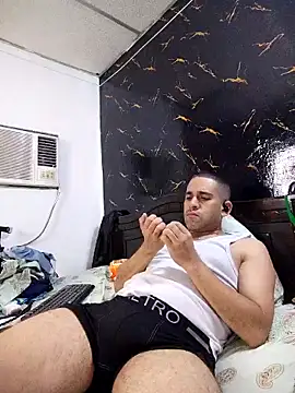 Snapshot of CRISTHIAN_GREY01 chatting on April 2026 02:25:02 AM CRISTHIAN GREY01 online show from April 2026 02:25:02 AM