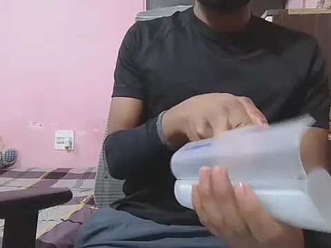 Snapshot of KissesBoyAD chatting on October 2025 06:36:01 PM KissesBoyAD online show from October 2025 06:36:01 PM