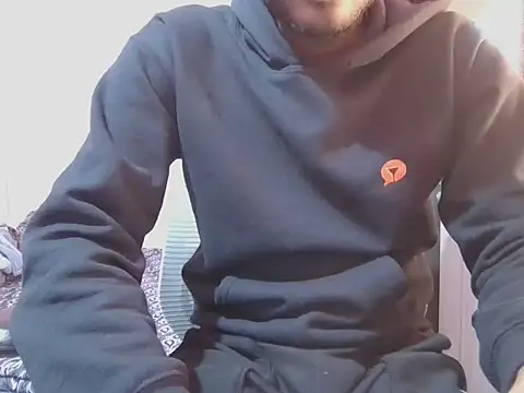 Snapshot of KissesBoyAD chatting on November 2025 04:53:01 PM KissesBoyAD online show from November 2025 04:53:01 PM