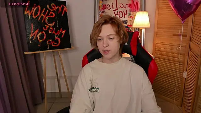 fiamoory online show from March 2025 07:38:02 AM