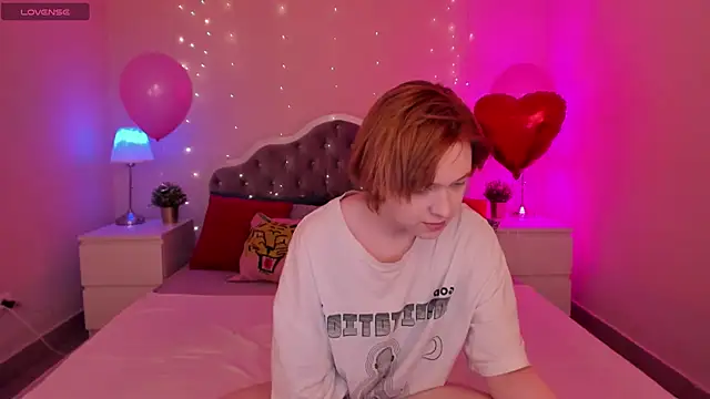 fiamoory online show from March 2025 08:18:02 AM