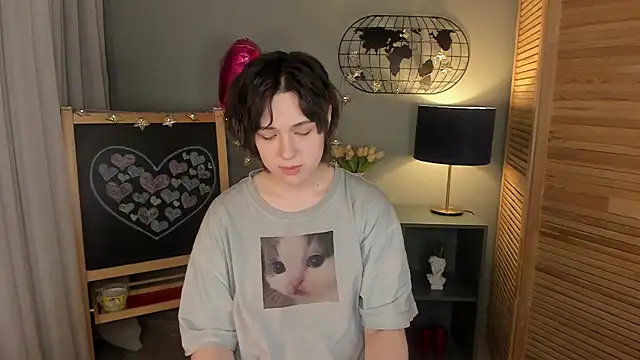 fiamoory online show from March 2025 04:49:02 AM