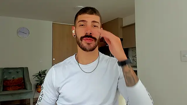 Guyinthemountain online show from January 2025 01:14:01 PM