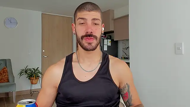 Guyinthemountain online show from February 2025 06:22:02 PM