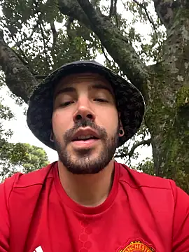 Guyinthemountain online show from September 2025 09:28:02 PM