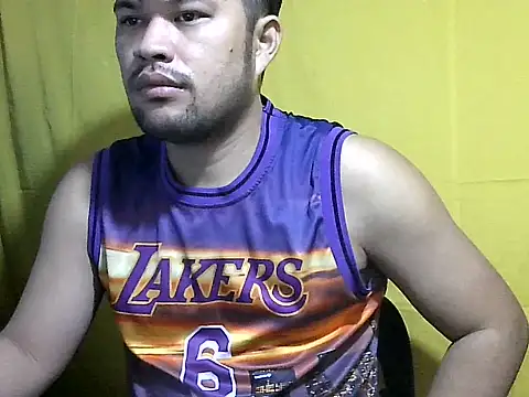 Snapshot of HairyHottestpinoyHandsome chatting on May 2026 04:33:02 PM HairyHottestpinoyHandsome online show from May 2026 04:33:02 PM