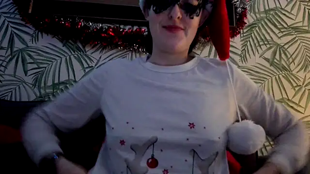 LexiSnowUK online show from December 2024 09:55:02 AM