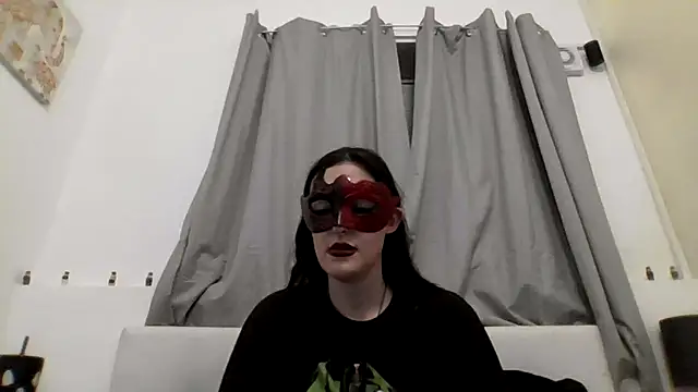 LexiSnowUK online show from December 2025 09:20:01 PM