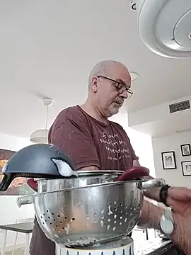 Satiro Sevilla online show from November 2025 11:31:02 AM