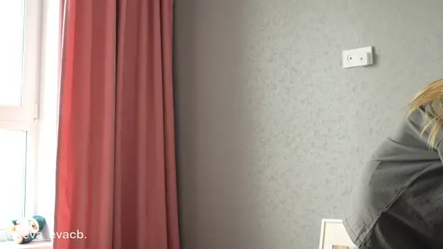 norakisses online show from March 2025 08:44:01 AM