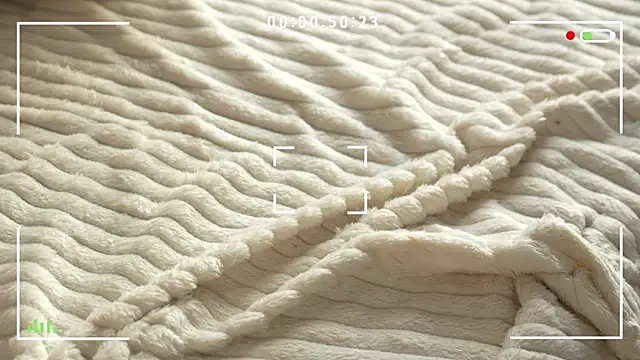 norakisses online show from March 2025 11:48:01 AM