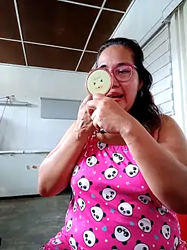 anniecoopeer online show from March 2025 04:50:02 PM