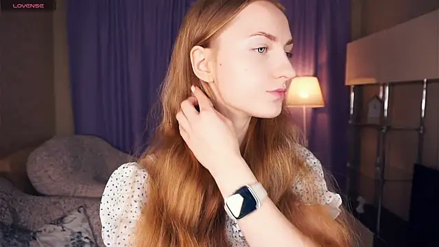 EsmaCarll online show from January 2025 08:21:02 PM