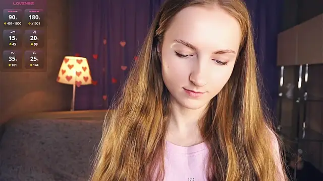 EsmaCarll online show from February 2025 08:29:02 PM