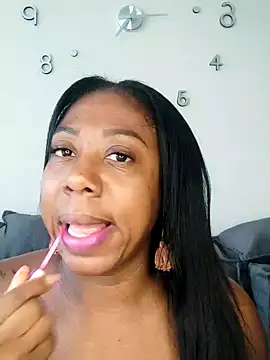 Snapshot of IsabellaaSmith chatting on February 2025 12:17:01 PM IsabellaaSmith online show from February 2025 12:17:01 PM