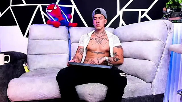 JUSTIN FULLER1 online show from March 2025 12:42:02 AM