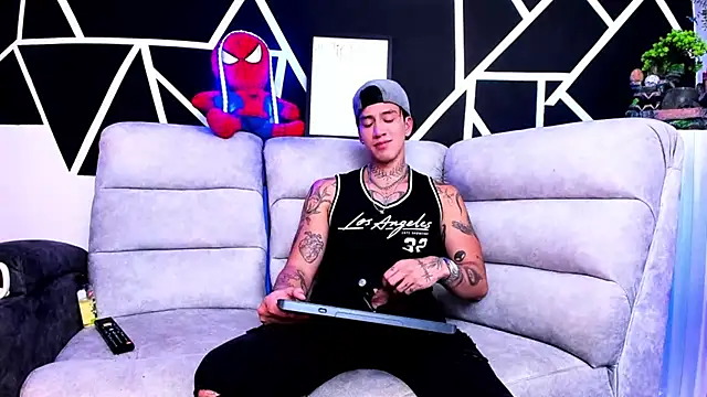 JUSTIN FULLER1 online show from March 2025 01:45:02 AM