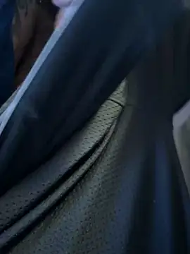 Snapshot of showoff79vers chatting on February 2025 08:34:02 PM showoff79vers online show from February 2025 08:34:02 PM