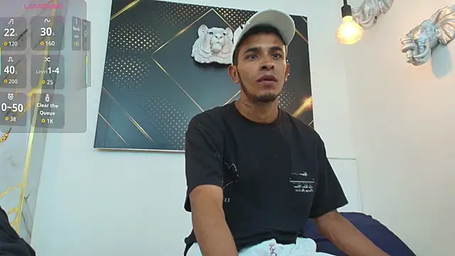 JordanAndAndrew online show from October 2025 07:43:01 PM