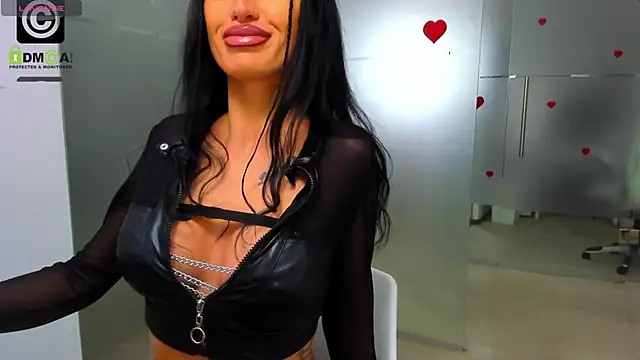 Queenrafaella online show from March 2026 04:37:01 AM