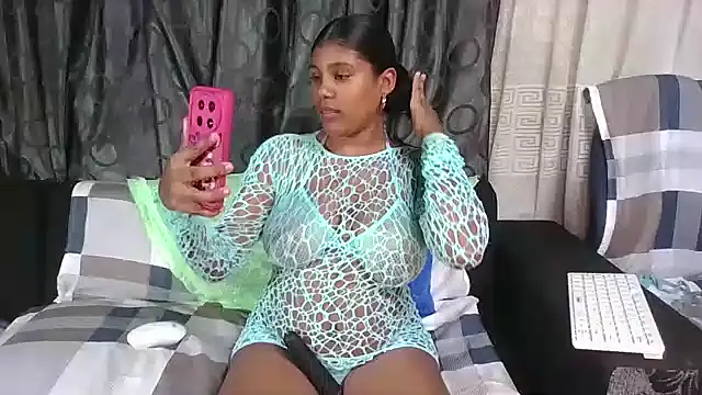 Snapshot of Lilmisskay18 chatting on June 2026 04:09:02 PM Lilmisskay18 online show from June 2026 04:09:02 PM