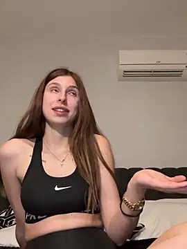 emma05 online show from February 2025 06:21:01 PM