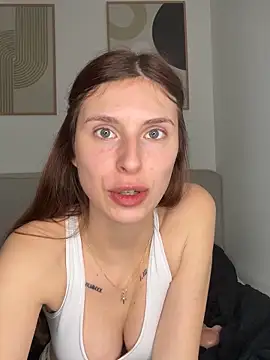 emma05 online show from February 2025 05:50:01 PM