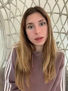 Snapshot of emma05 chatting on March 2026 07:23:01 AM emma05 online show from March 2026 07:23:01 AM