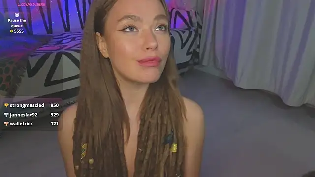 Snapshot of KellyFouler chatting on April 2026 07:07:02 PM KellyFouler online show from April 2026 07:07:02 PM