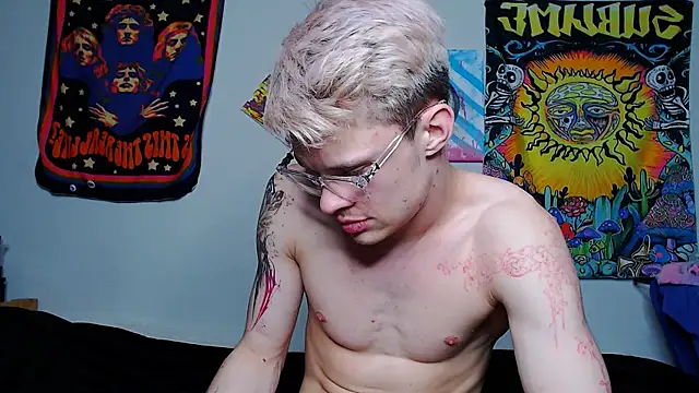 Snapshot of hornyadamsex chatting on March 2026 12:21:01 PM hornyadamsex online show from March 2026 12:21:01 PM