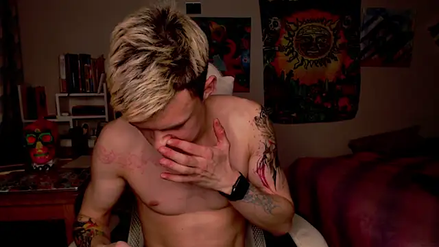 Snapshot of hornyadamsex chatting on April 2026 07:16:02 PM hornyadamsex online show from April 2026 07:16:02 PM