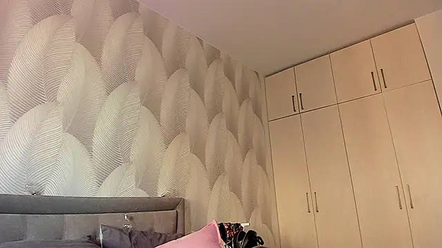 Bambiii bby online show from March 2025 10:44:01 AM