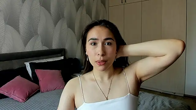 Snapshot of Bambiii_bby chatting on June 2026 06:07:02 AM Bambiii bby online show from June 2026 06:07:02 AM