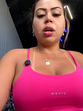 lariic online show from October 2025 06:36:01 PM