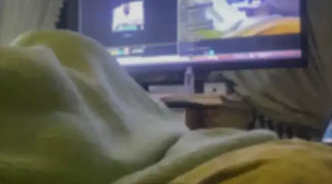 Snapshot of emylolo9 chatting on December 2024 03:43:01 AM emylolo9 online show from December 2024 03:43:01 AM