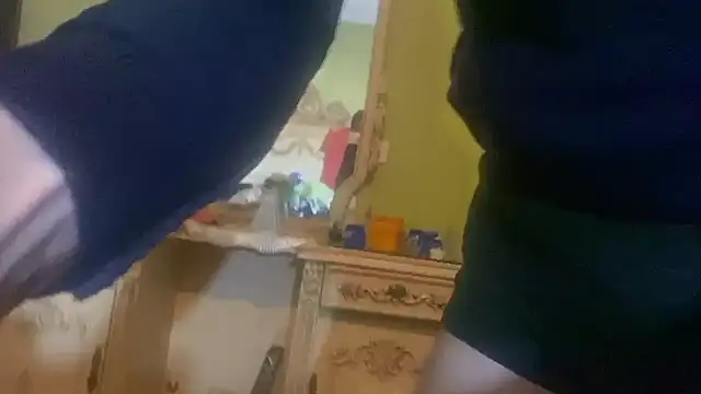 Snapshot of emylolo9 chatting on December 2024 02:47:02 PM emylolo9 online show from December 2024 02:47:02 PM