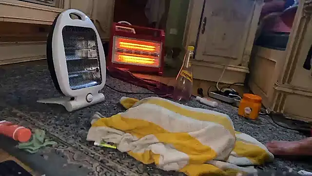 Snapshot of emylolo9 chatting on January 2025 07:34:01 PM emylolo9 online show from January 2025 07:34:01 PM